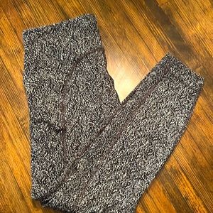 Athleta Ultimate Stash Textured 7/8 Tight Size M